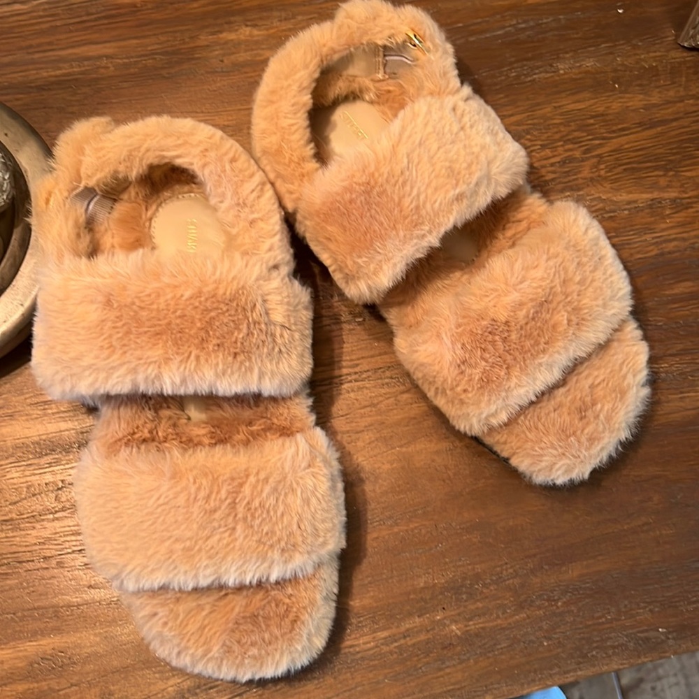 Stuart Weitzman Elodie Chill Faux Fur Sandals - Picture 1 of 11